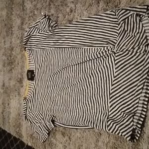 Striped shirt black and white size extra small